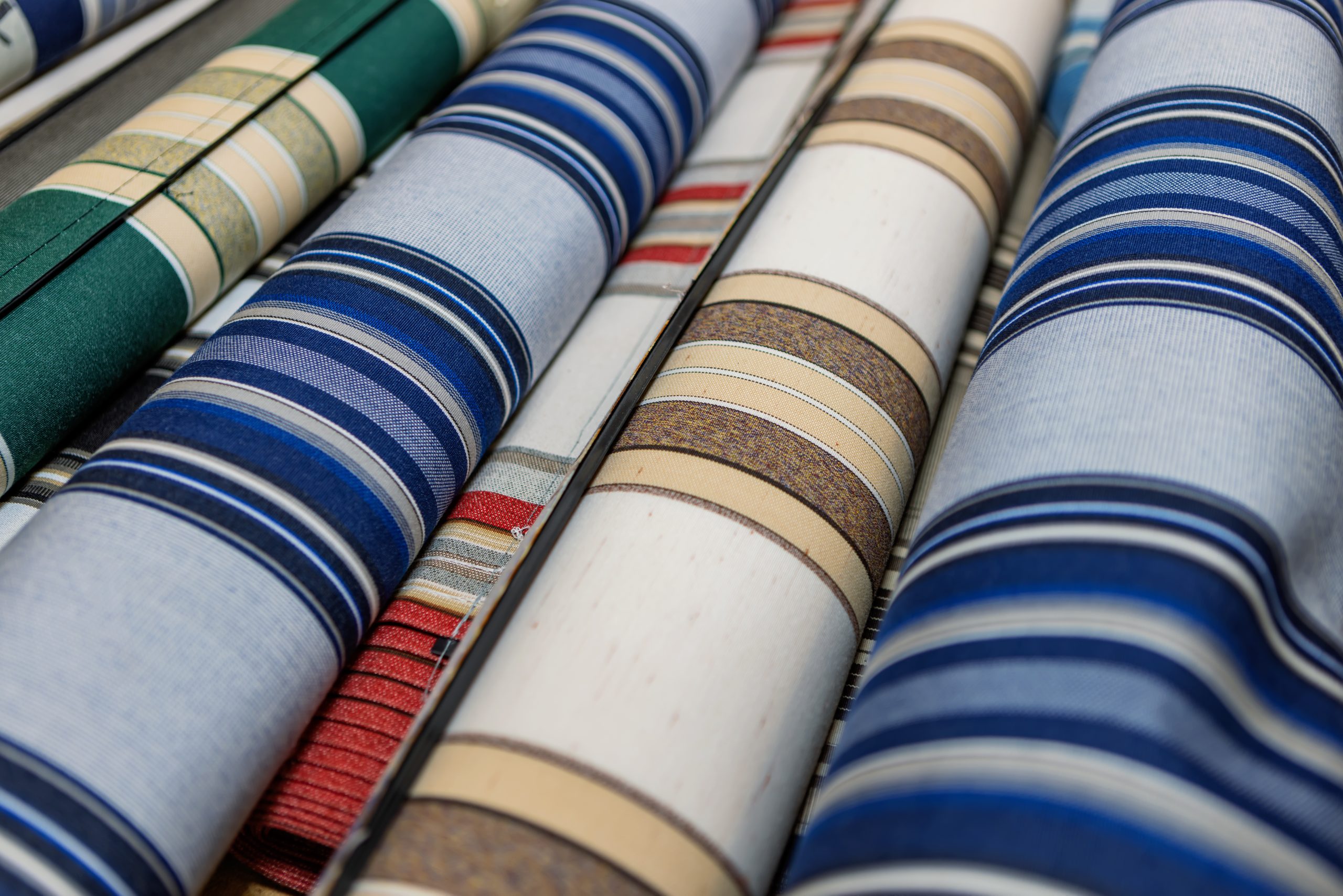 Pilihan Motif Kain Awning Gulung